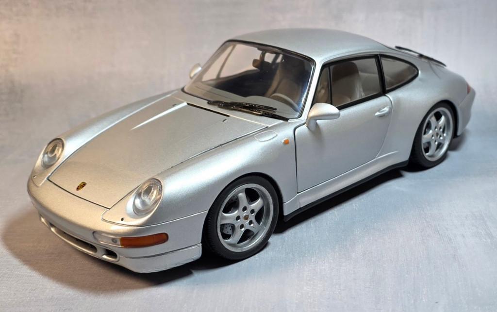 1/18 UT-Models - 1995 Porsche 911 (993) Carrera S Coupé, Ophalen of Verzenden, Zo goed als nieuw, Auto, UT Models
