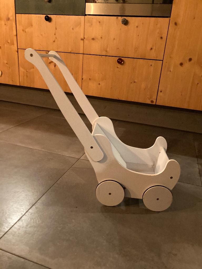 Houten poppenwagen, Ophalen, Zo goed als nieuw, Duw- of Trekspeelgoed