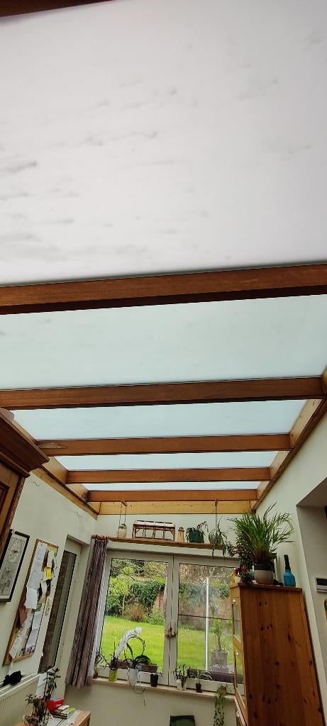 toit en verre, Enlèvement