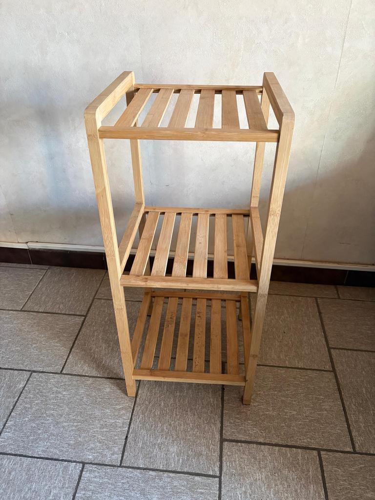 Etagere en bois, Enlèvement, Comme neuf