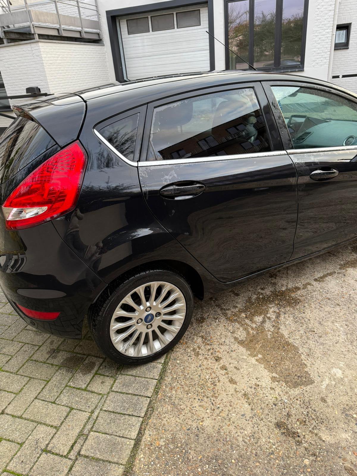 Ford Fiesta en bon état, Particulier, Achat