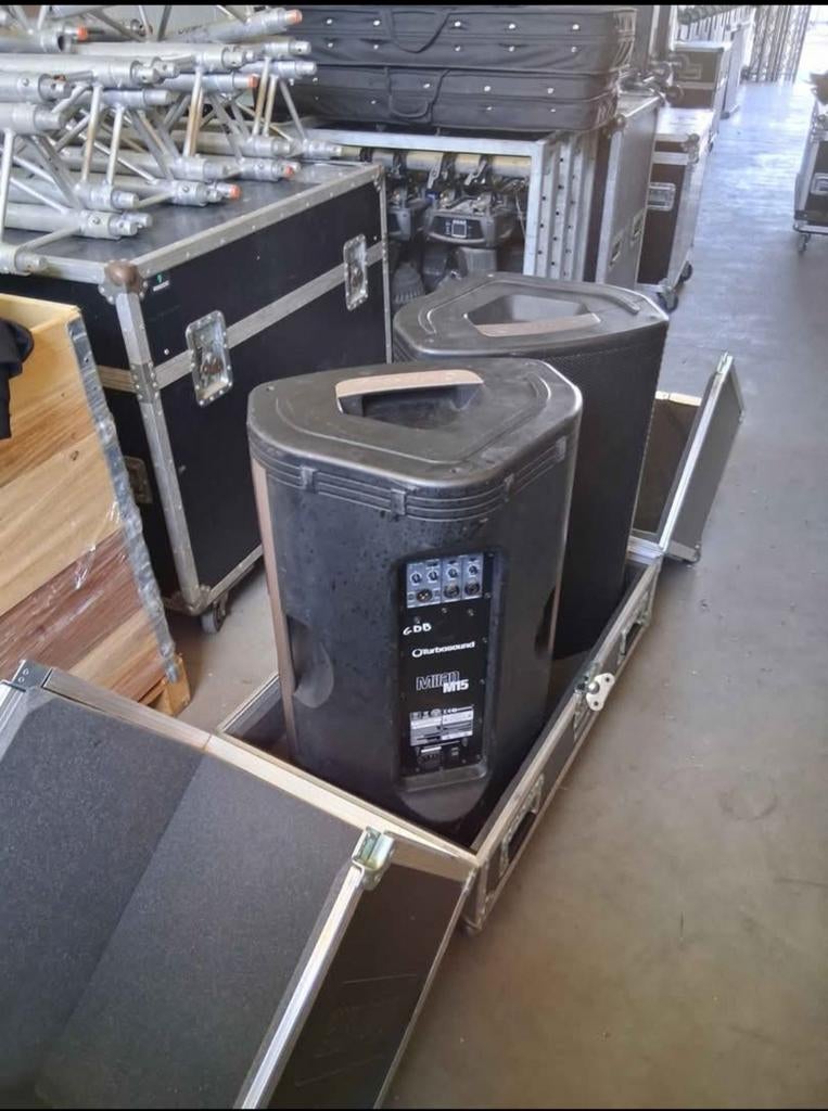 Turbosound milan m15 te koop met kist, Ophalen
