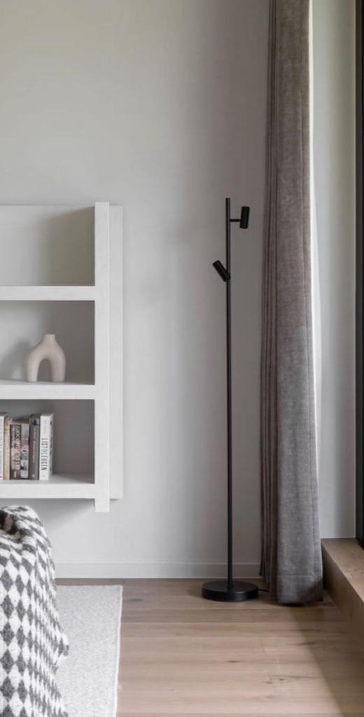 Staanlamp, Huis en Inrichting, Lampen | Vloerlampen, Ophalen of Verzenden, Zo goed als nieuw, Metaal