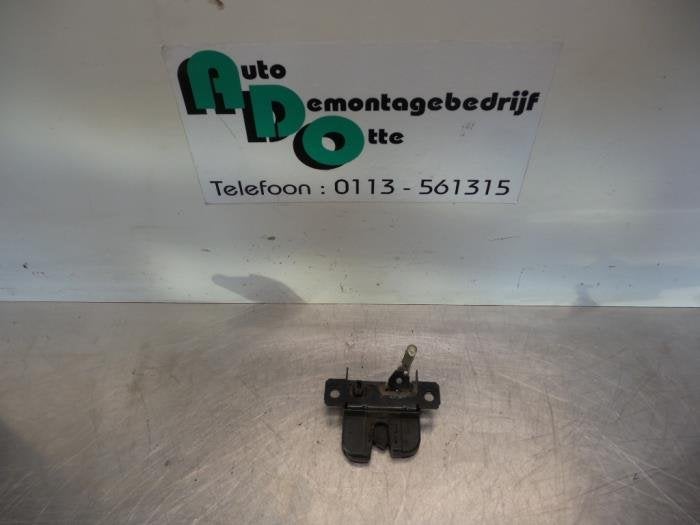 Slotmechaniek Achterklep van een Volkswagen Golf (Golf 97-), Gebruikt, -, Volkswagen, -