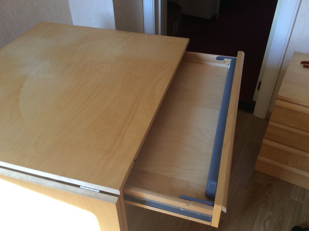 BUREAUTAFEL, Ophalen, Hout, Kabelgoot, Schoolbureau