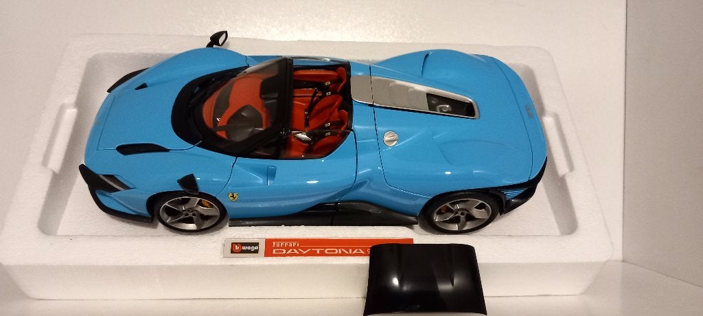 1/18 Ferrari Daytona SP3 Azzurro La Plata 2022 Bburago, Hobby en Vrije tijd, Modelauto's | 1:18, Nieuw, Auto, Burago, Ophalen of Verzenden