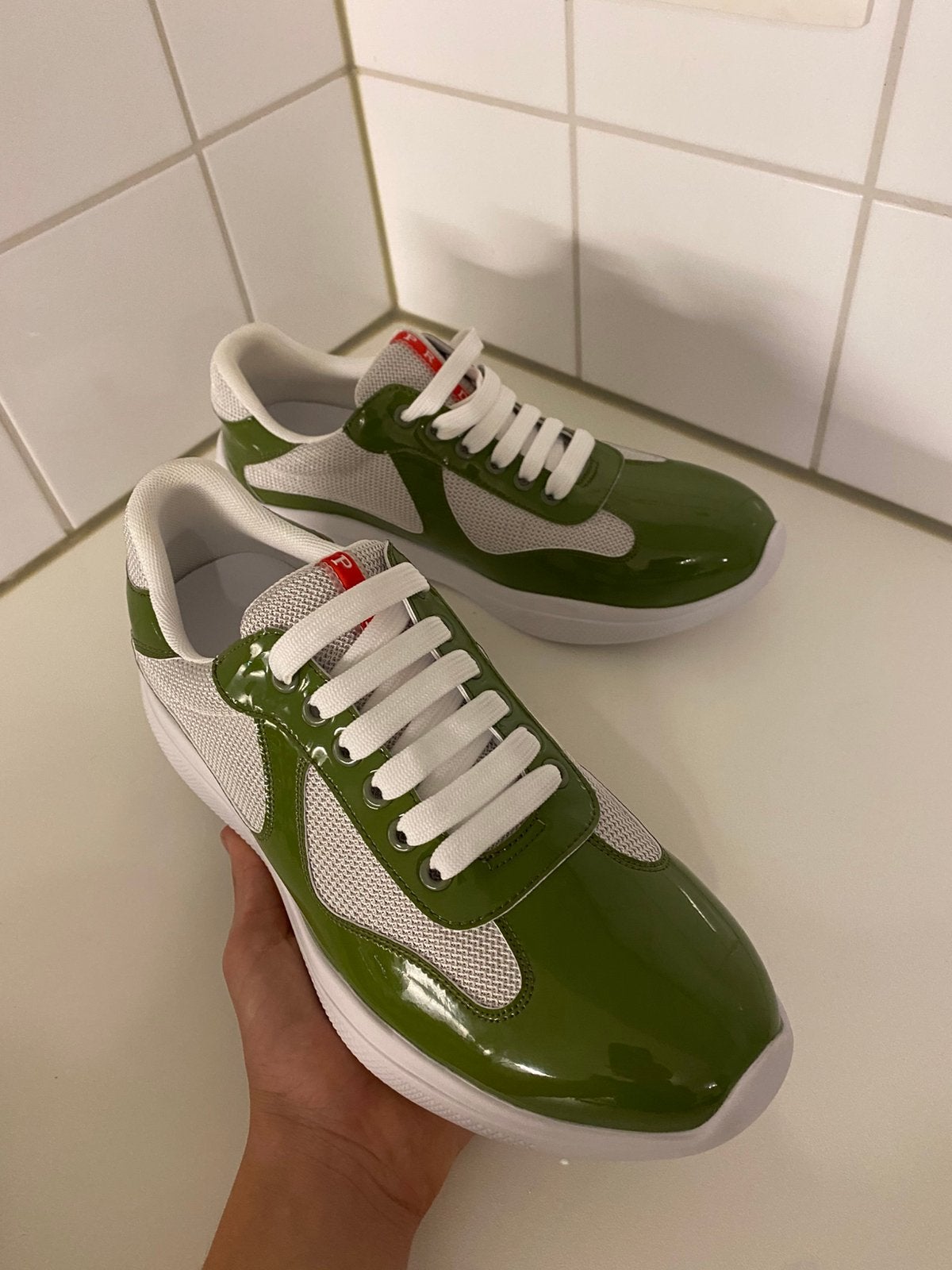 Prada Style Sneakers – Groen/Wit – Maat 42 – Nieuw, Ophalen of Verzenden, Zo goed als nieuw, Wit, Sneakers