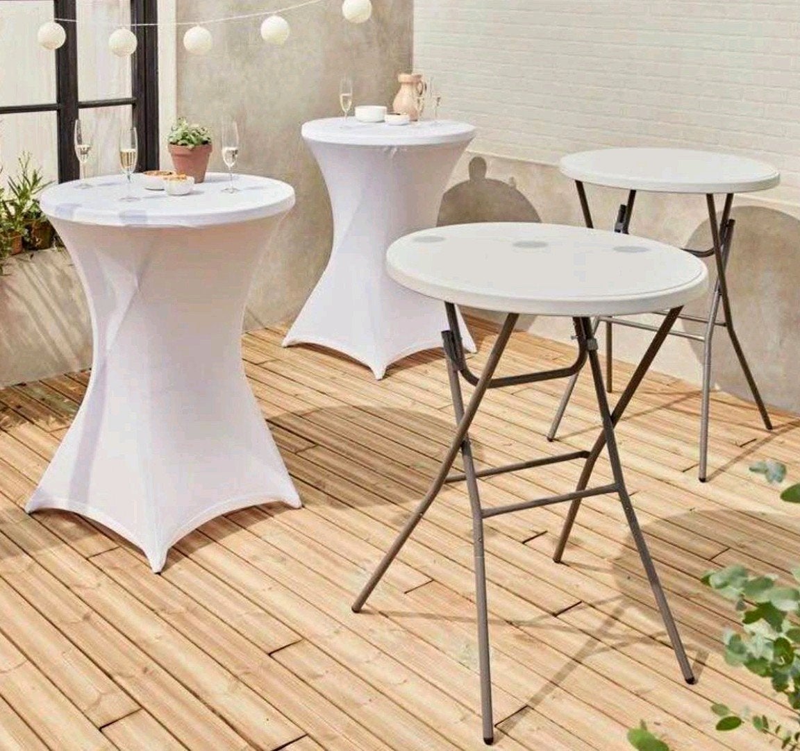 location table mange debout, Enlèvement