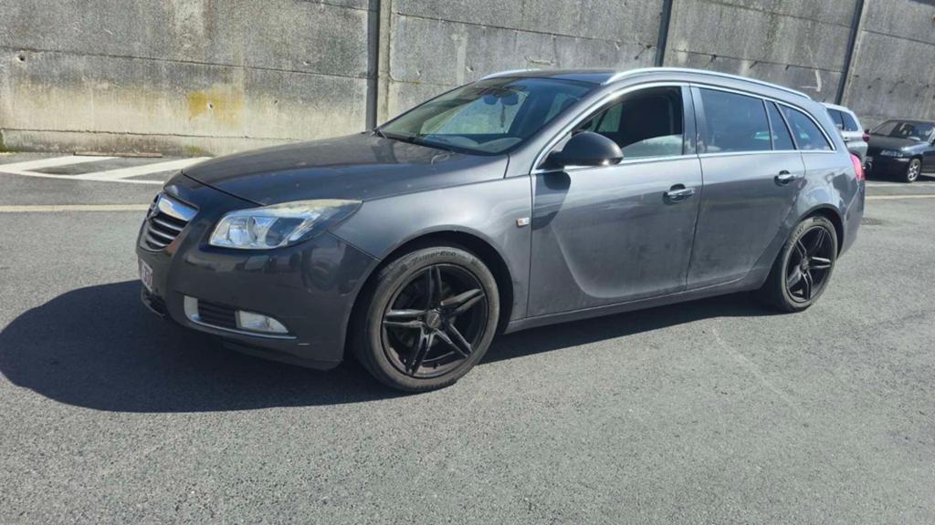 Opel insgina sport touring eurp 5 veel opties, Autos, Opel, Euro 5, Entreprise, Boîte manuelle, Noir