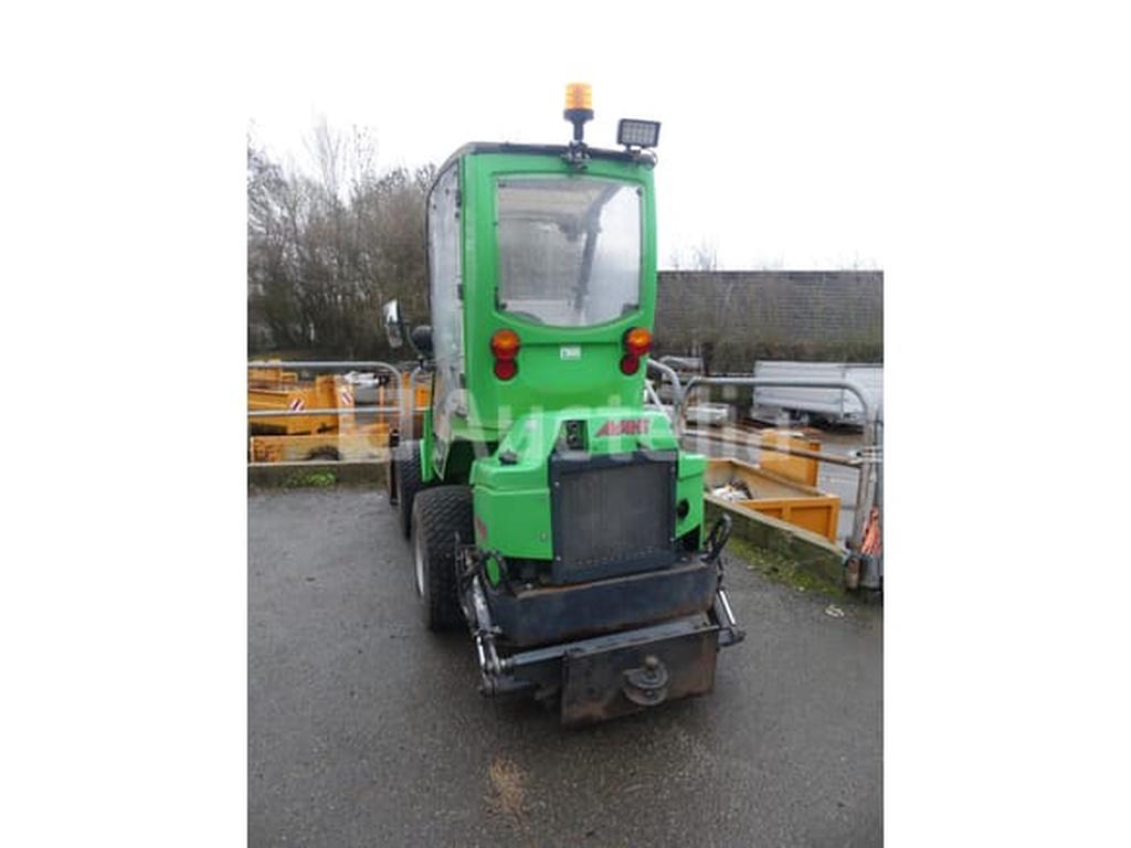 Techno Avant 635 Mini Gelede Lader, Wiellader of Shovel