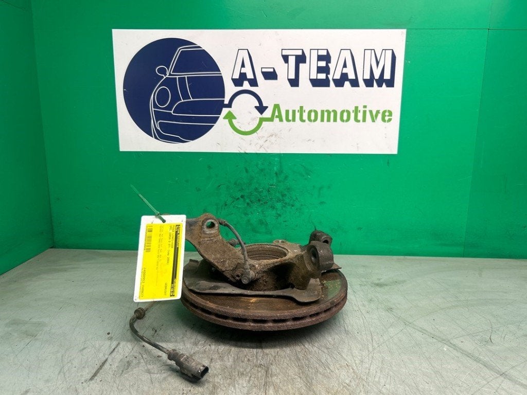 FUSEE AVANT GAUCHE Opel Corsa D (|0001898|), Autos : Pièces & Accessoires, Opel, Opel Automobile GmbH, Utilisé, Kontakt-opel@opel.com