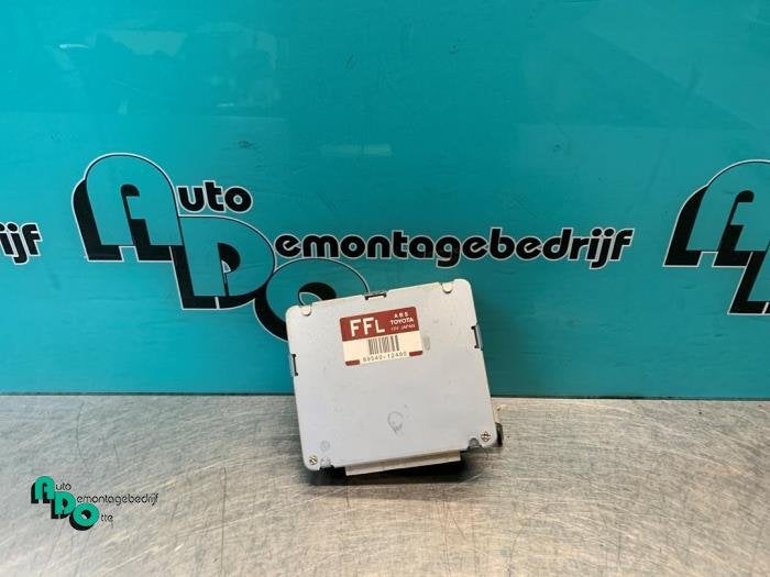 ABS Computer van een Toyota Corolla (Corolla 96-), Gebruikt, -, -, Ophalen of Verzenden