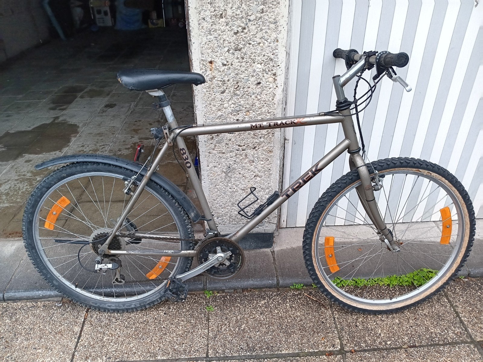 vélo.  vtt.  21 vitesse., Enlèvement