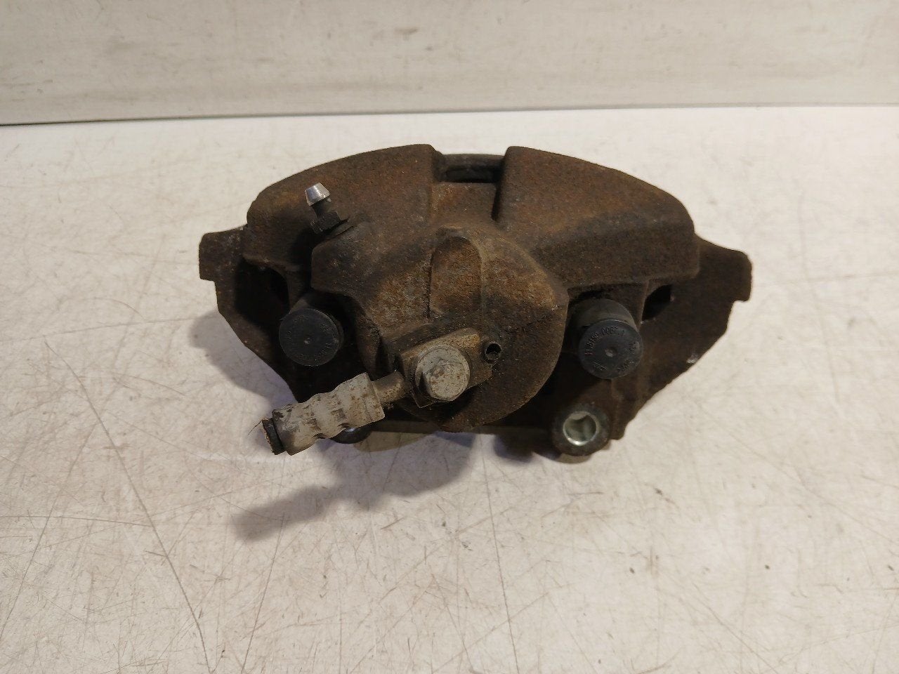 Remklauw links voor Skoda Fabia, Onderdelen@venauto.nl, Van der Ven Autorecycling B.V., Ettenseweg 76, 4706 PB Roosendaal, The Netherlands