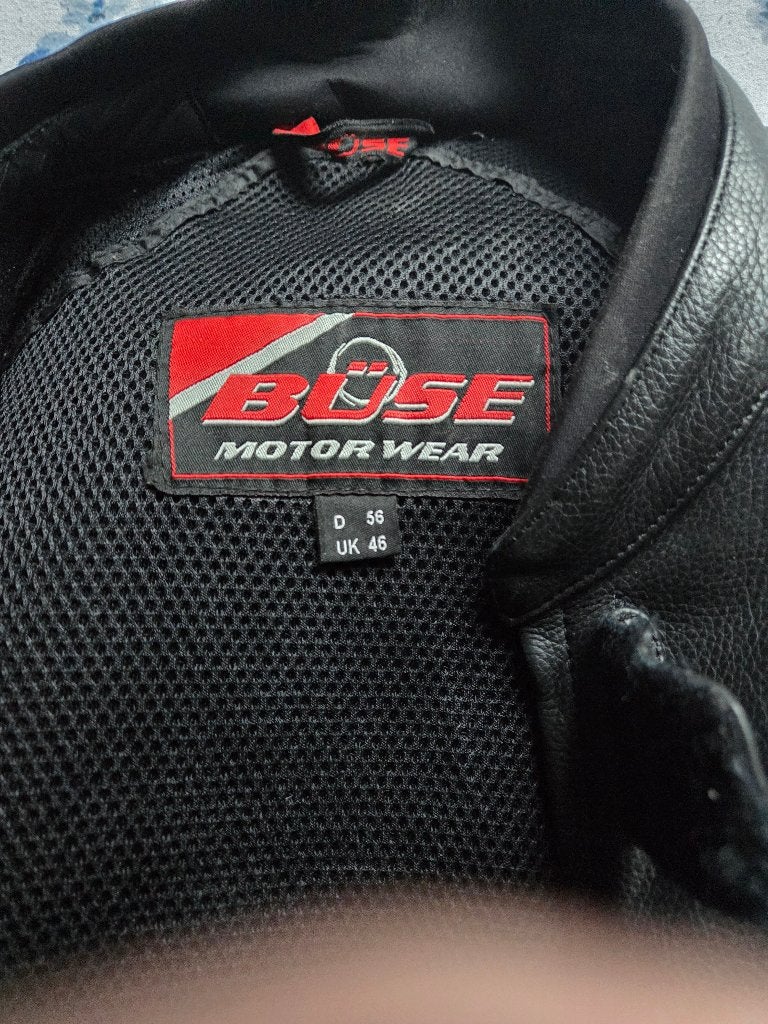 Combinaison moto en cuir, Enlèvement