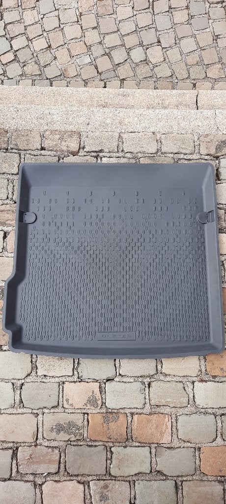 Dacia Duster 2 Tapis de coffre d'origine en caoutchouc, Enlèvement, Neuf, Dacia