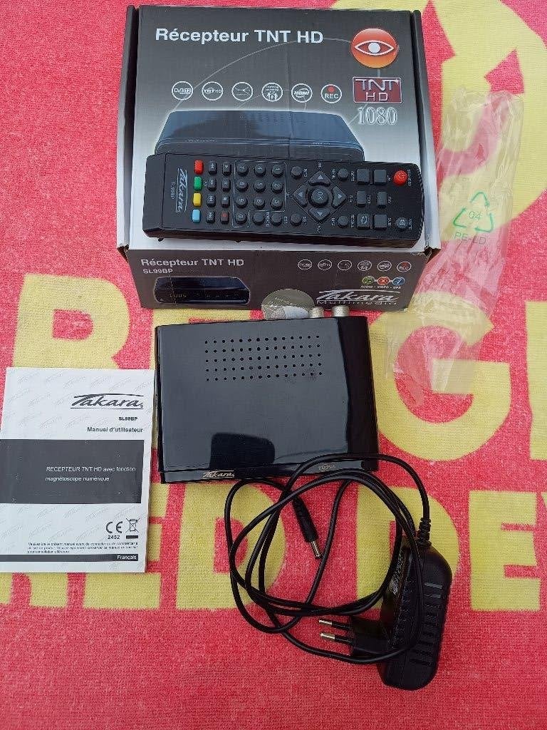 Takara dvb t2 onvanger met scart hdmi rec, Enlèvement ou Envoi, Utilisé, Décodeur