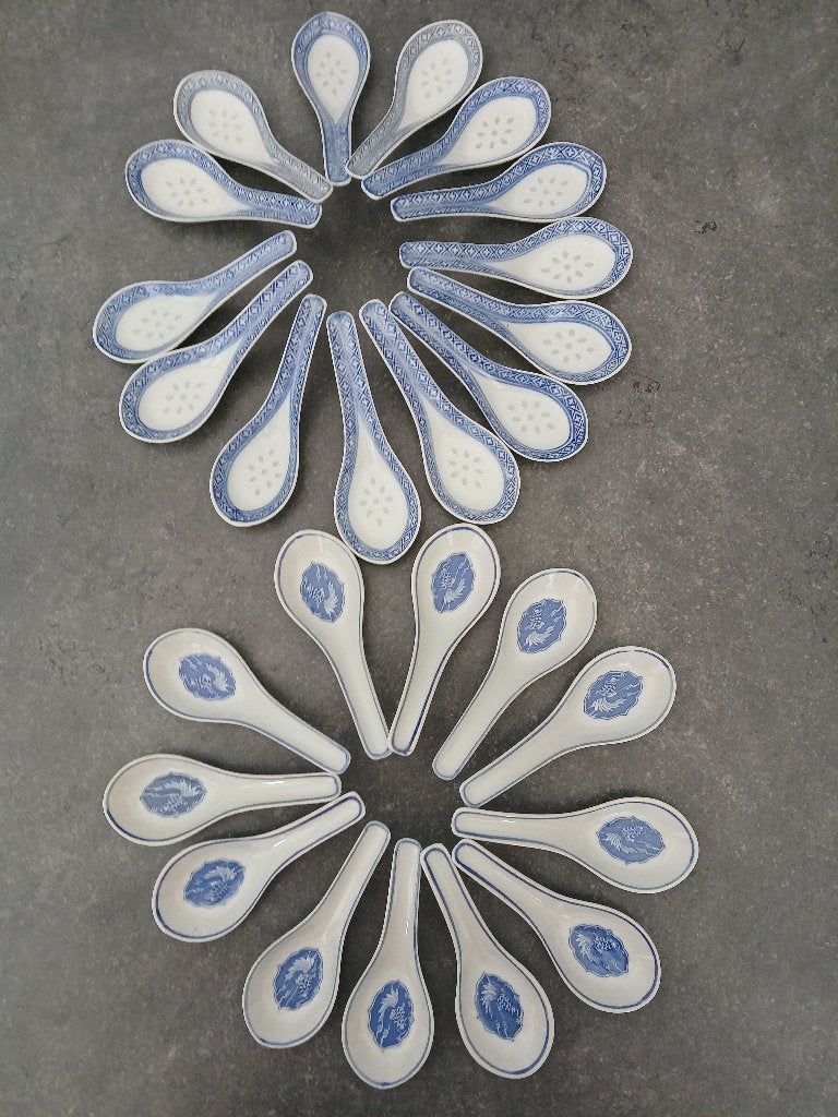 26 cuillères à apéritif chinoises, 2 types., Maison & Meubles, Enlèvement ou Envoi, Neuf