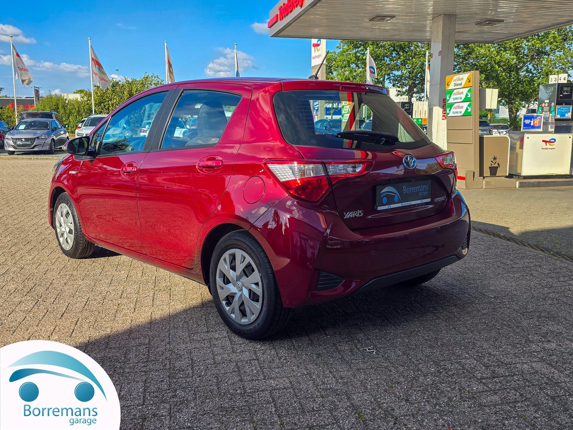 Toyota Yaris Hybrid Automaat | Camera | Navi | Parkeersenso, Autos, Toyota, 0 kg, Euro 6, 5 portes, 5 places