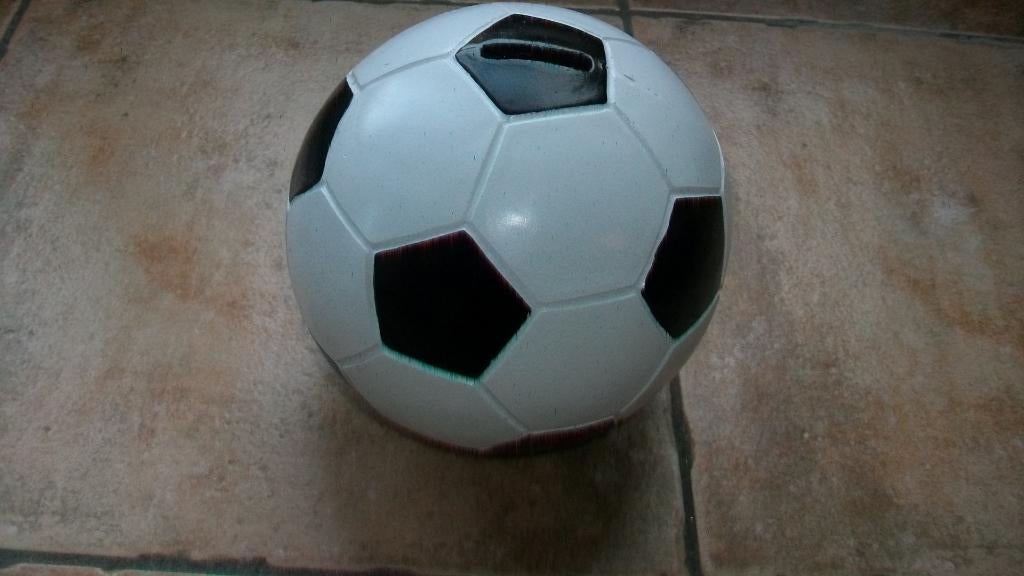 Spaarpot voetbal + gratis klein spaarpotje, Enlèvement ou Envoi, Comme neuf