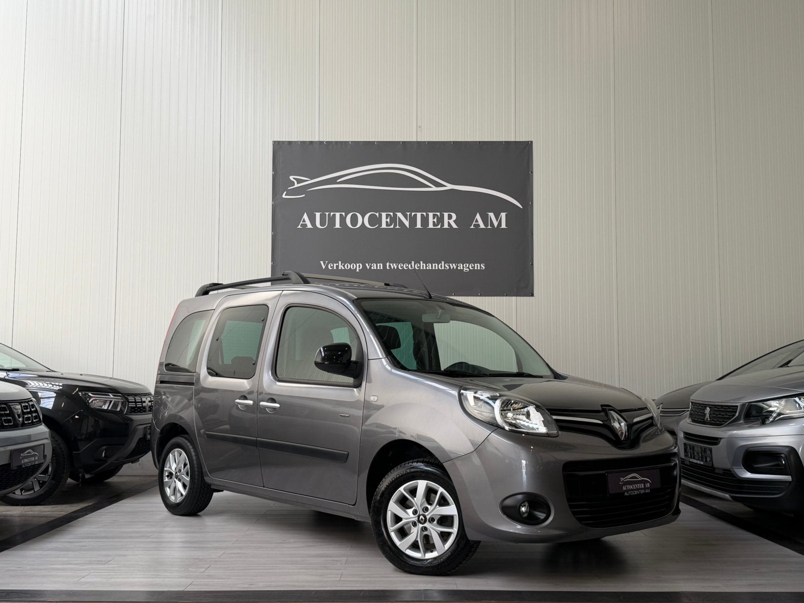 Renault Kangoo 1.5 Blue dCi Limited Navi** Airco** PDC, Auto's, Renault, 4 cilinders, USB, Bedrijf, Te koop