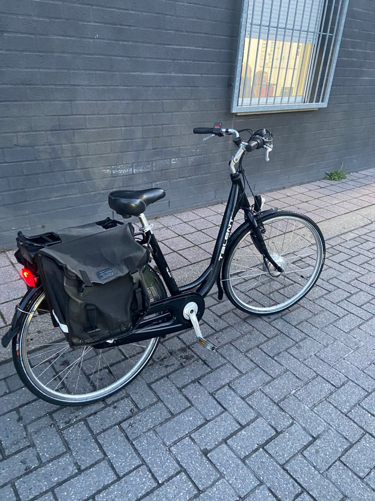 Elektrische fiets, Fietsen en Brommers, Ophalen of Verzenden, Zo goed als nieuw