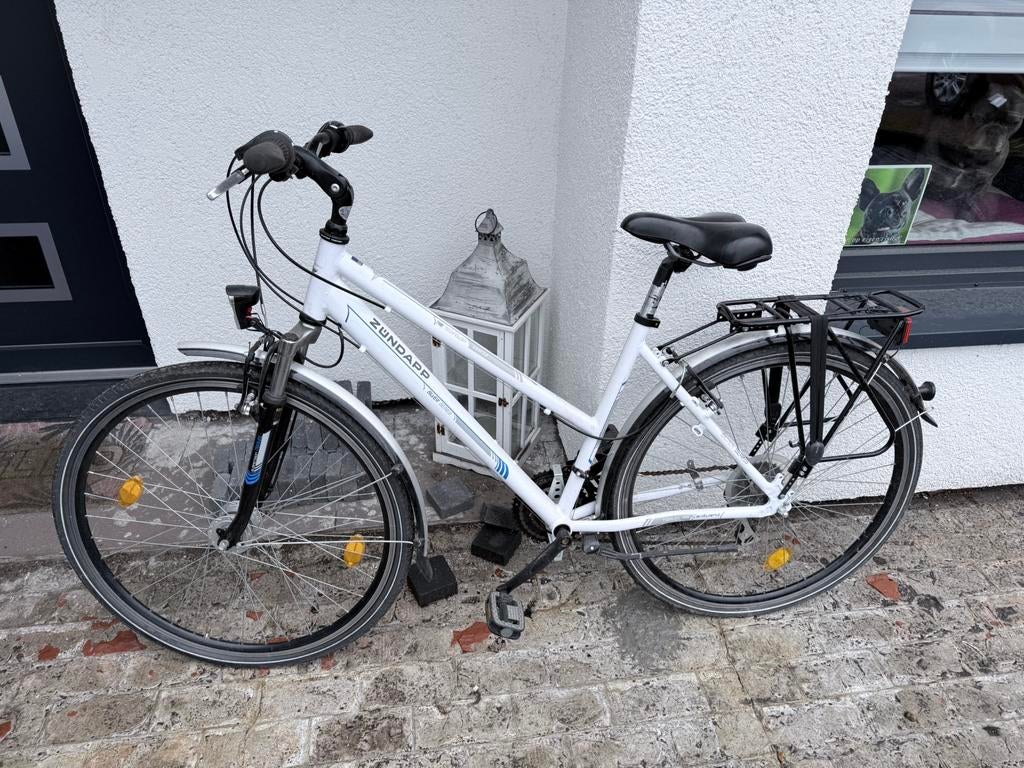 Damesfiets te koop, Ophalen, Zo goed als nieuw