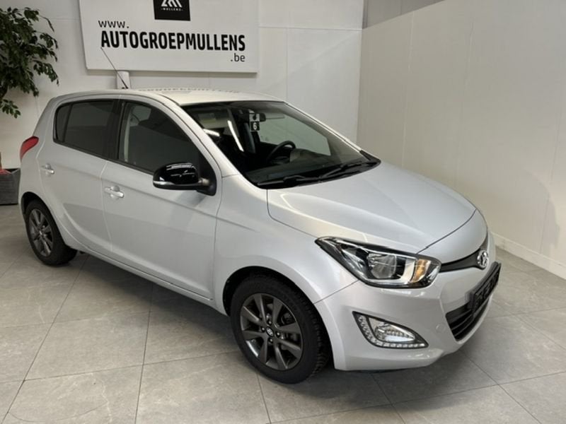 Hyundai i20 City/Move, Argent ou Gris, Achat, Entreprise, Boîte manuelle