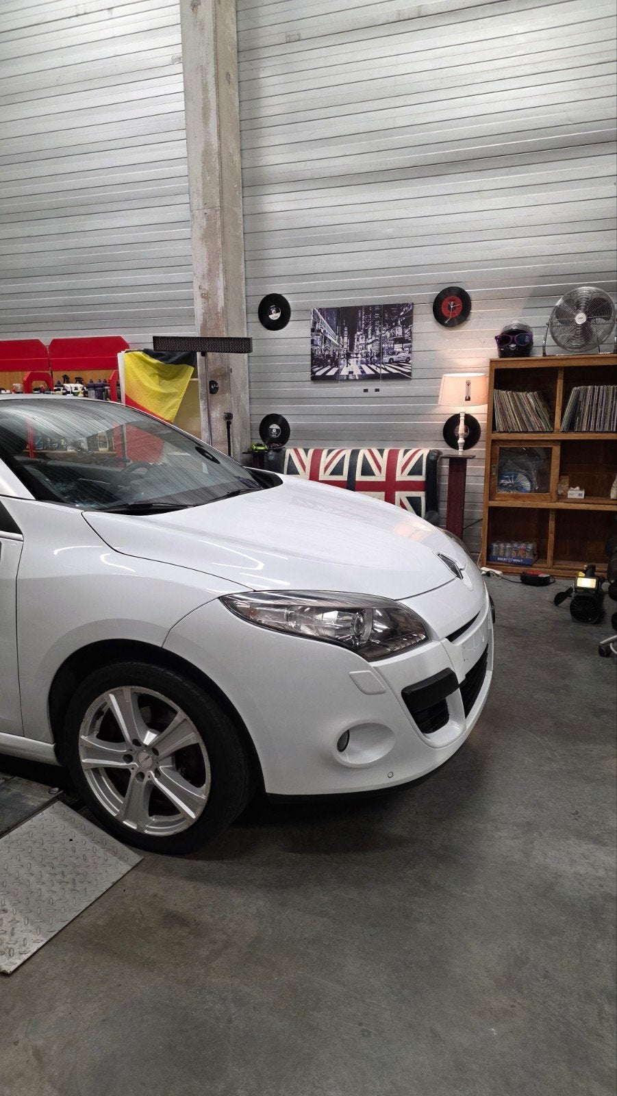 RENAULT MEGANE AUTOMATIC. CABRIO, Auto's, Automaat, Euro 5, Cabriolet, Wit