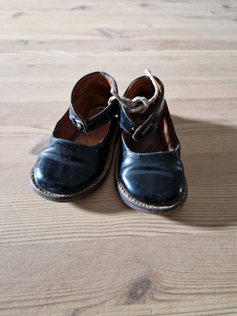 Paire de chaussures enfant années 1950-1960, Enlèvement ou Envoi