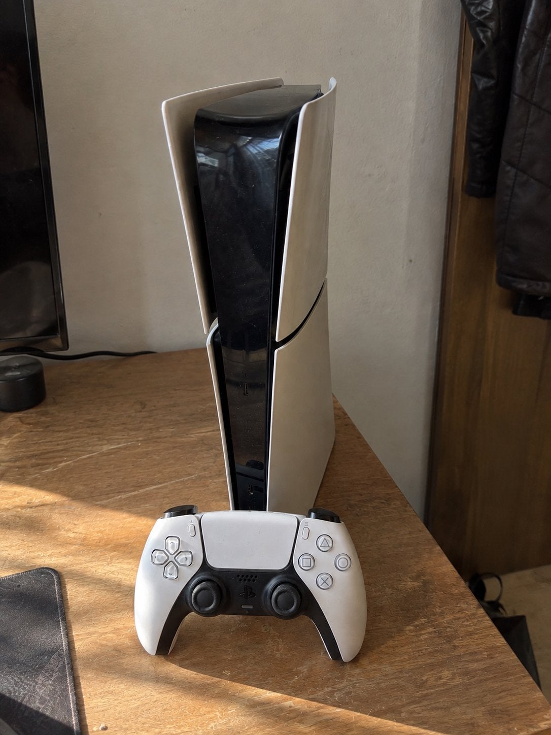 PS5 Slim 1TB + 1 controller, Consoles de jeu & Jeux vidéo, Enlèvement, Comme neuf