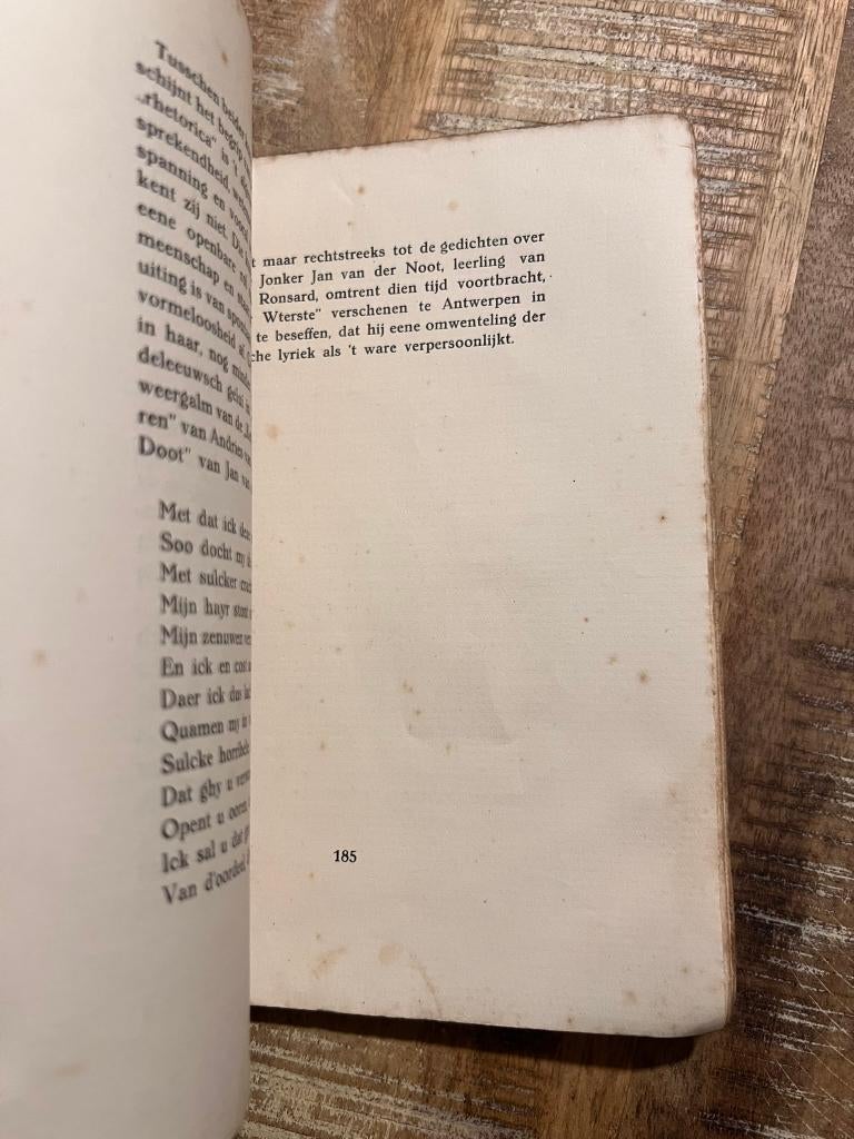 Eerste bundel van Aug. Vermeylen's Verzamelde opstellen * 19, Antiek en Kunst, Ophalen of Verzenden