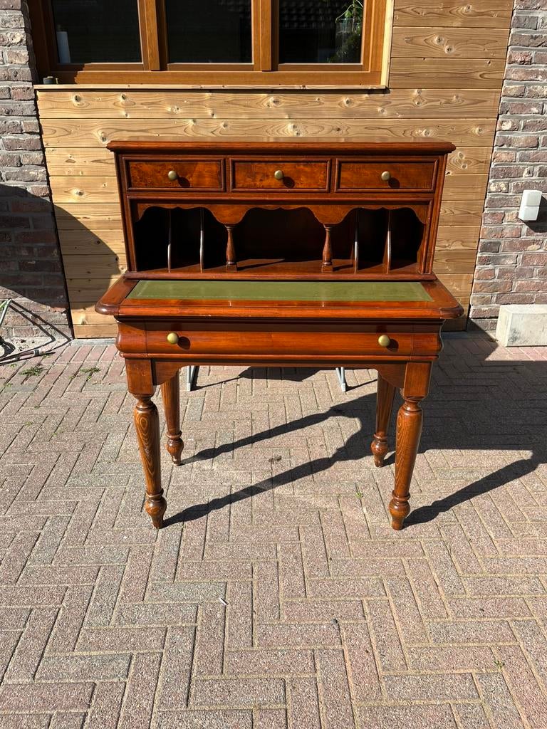 Engelse secretaire, Ophalen, Zo goed als nieuw