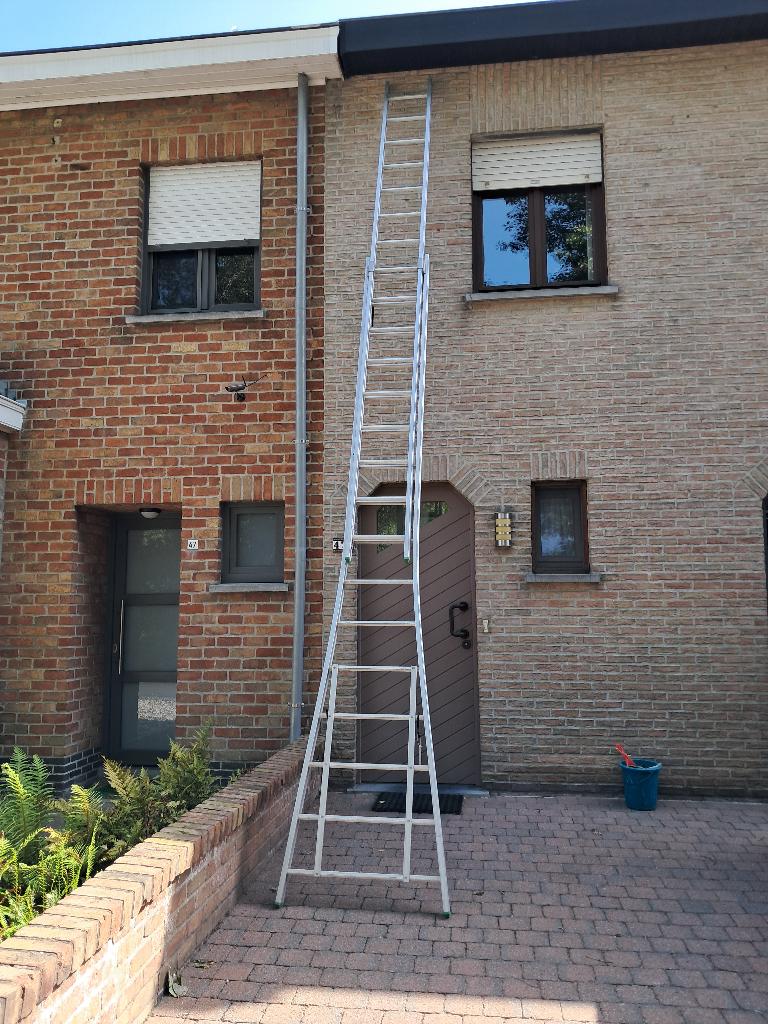 Echelle Alu 2x4m, Bricolage & Construction, Enlèvement, Comme neuf, Échelle, 2 à 4 mètres