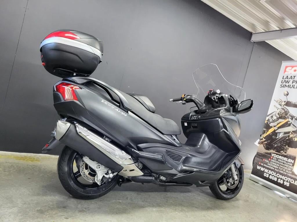 Suzuki AN 650 Burgman in mooie staat (bj 2015), Motoren, Motoren | Suzuki, Scooter, Bedrijf, Meer dan 35 kW, 650 cc