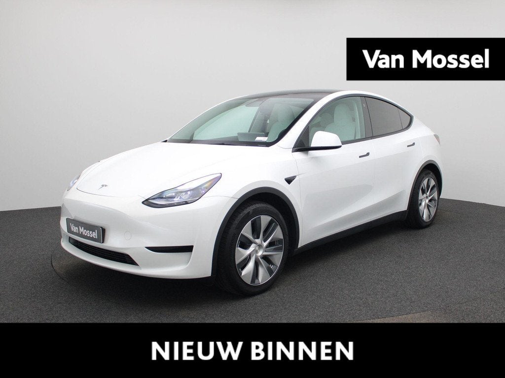 Tesla Model Y RWD (automatique), Achat, Entreprise, 1909 kg, 5 places