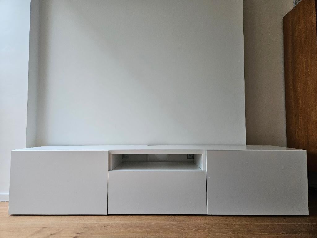 Tv meubel Ikea Besta, Huis en Inrichting, Ophalen, Gebruikt, 150 tot 200 cm, Minder dan 100 cm