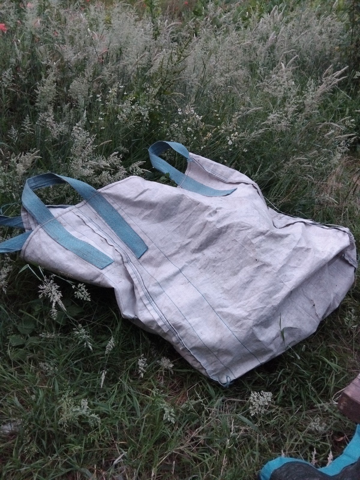5 lege bigbags, Ophalen
