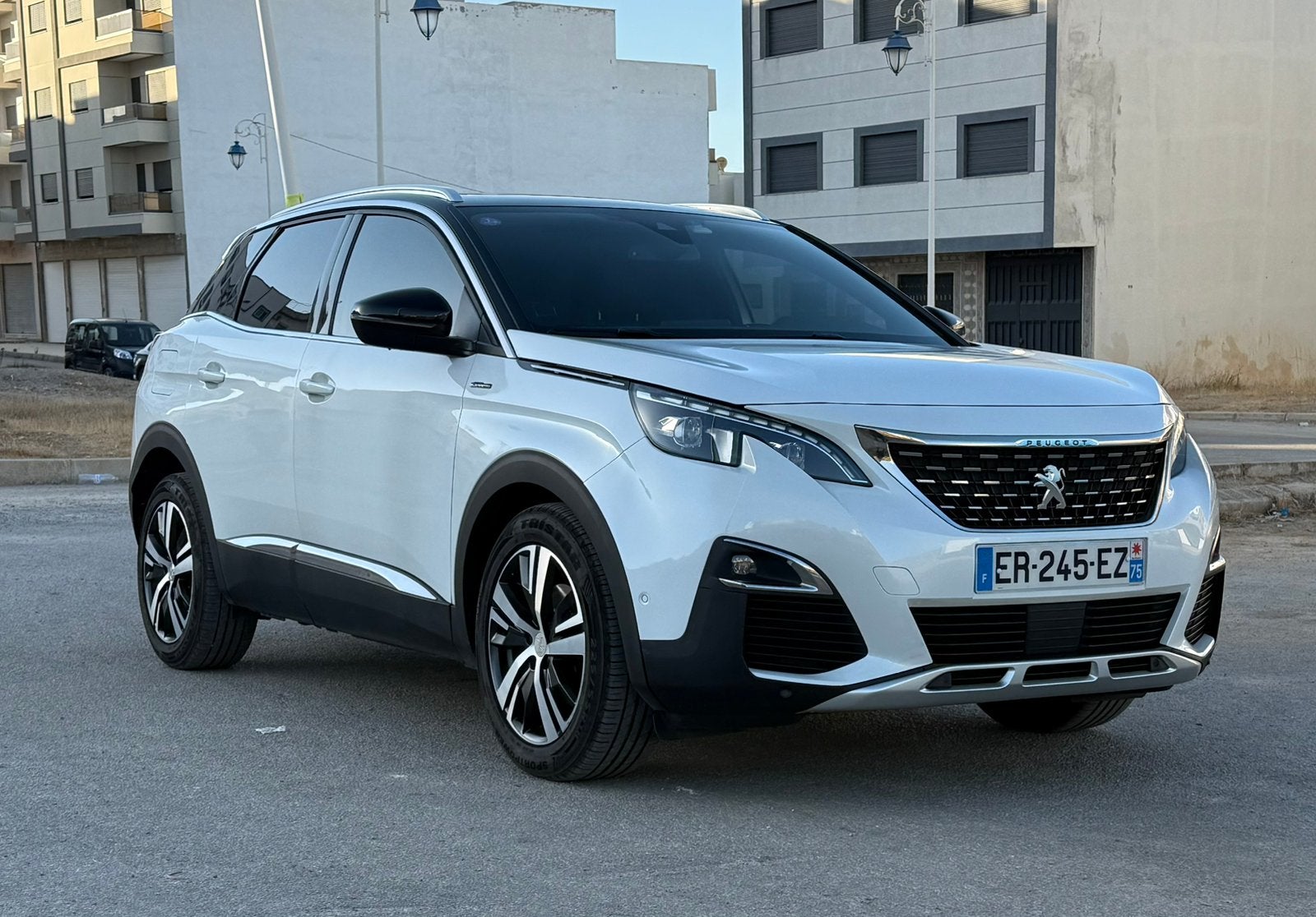Peugeot 3008 GT Line 1.6 THP 165 ch EAT6 — OPTIONS COMPLÈTES, Autos, Achat, Particulier, Caméra de recul, Électrique