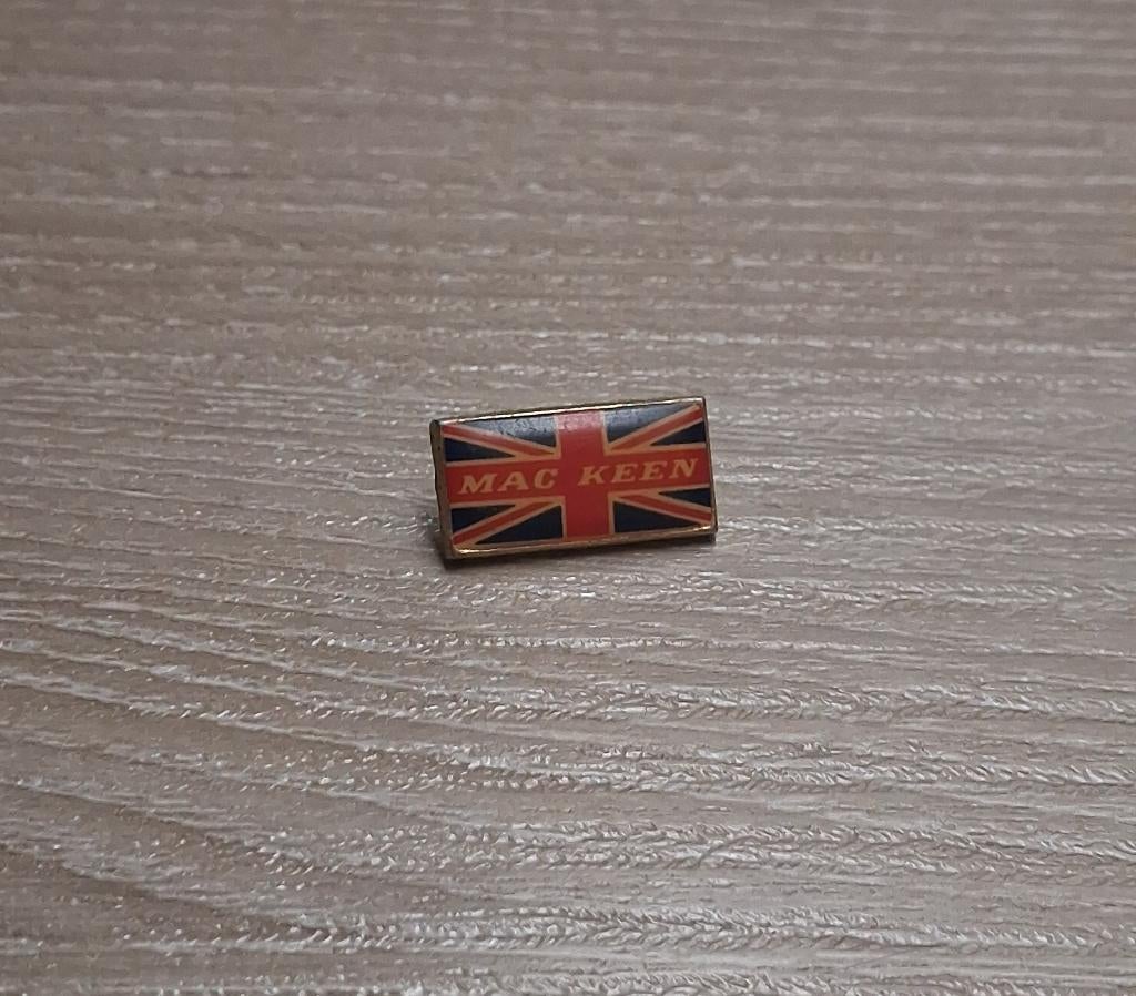 PIN - MAC KEEN - FASHION - JEANS, Verzenden, Gebruikt, Merk, Speldje of Pin