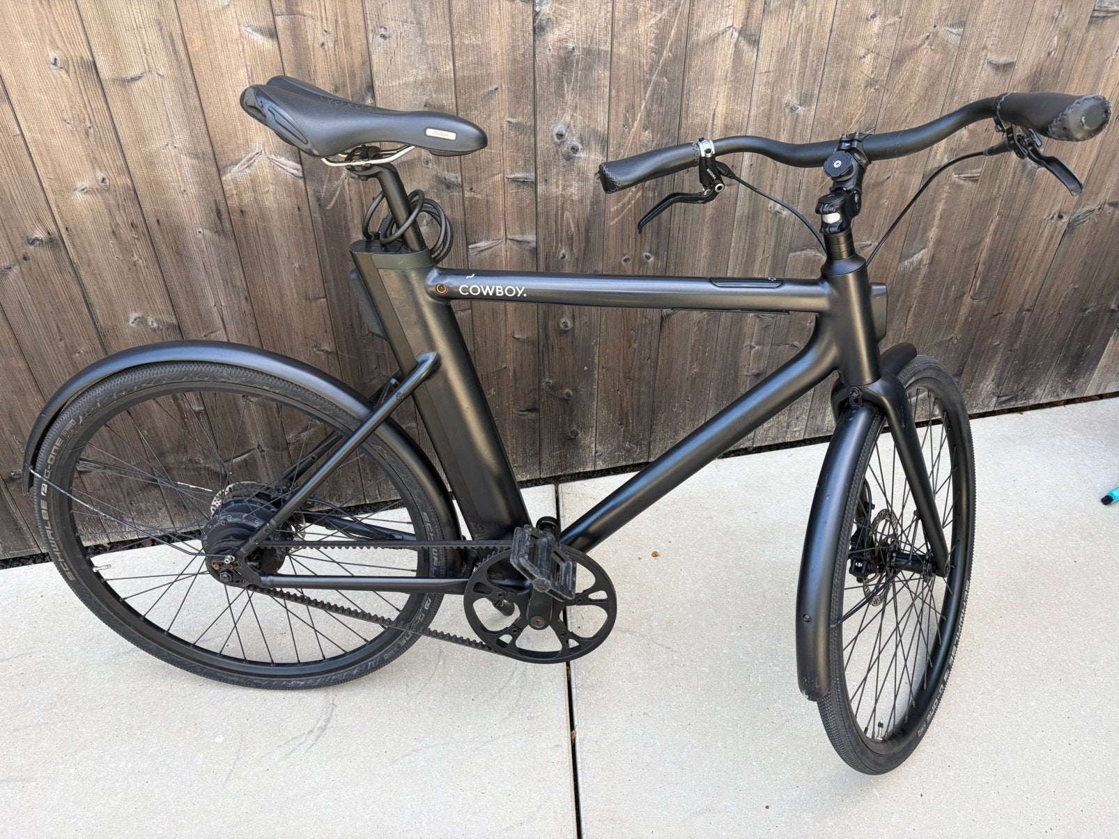 Cowboy 1+ E-bike in zeer goede conditie. 25 of 30 km/u., Ophalen, Zo goed als nieuw