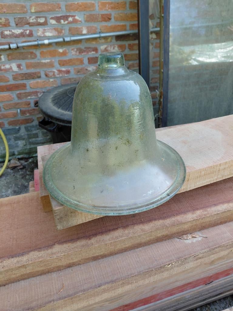 Glazen stolp, Enlèvement