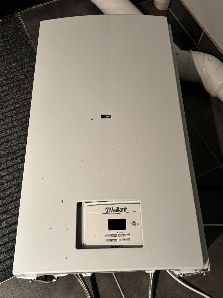 Doorstroom boiler Vaillant - 2 jaar oud, Enlèvement, Comme neuf, Autres types