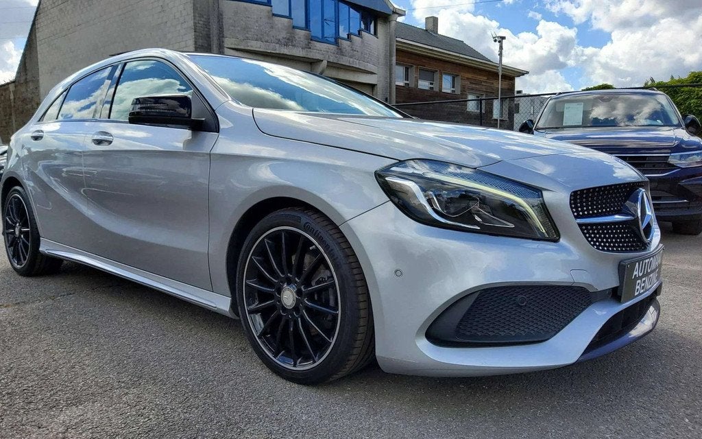 Mercedes-Benz A-CLASS 180 A 180 AMG LINE BENZINE AUTOMAAT, Autos, Euro 6, Entreprise, Noir, 5 portes