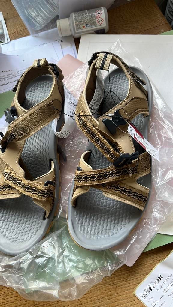 Sandalen decathlon maat 43, Bruin, Nieuw, Ophalen, Sandalen