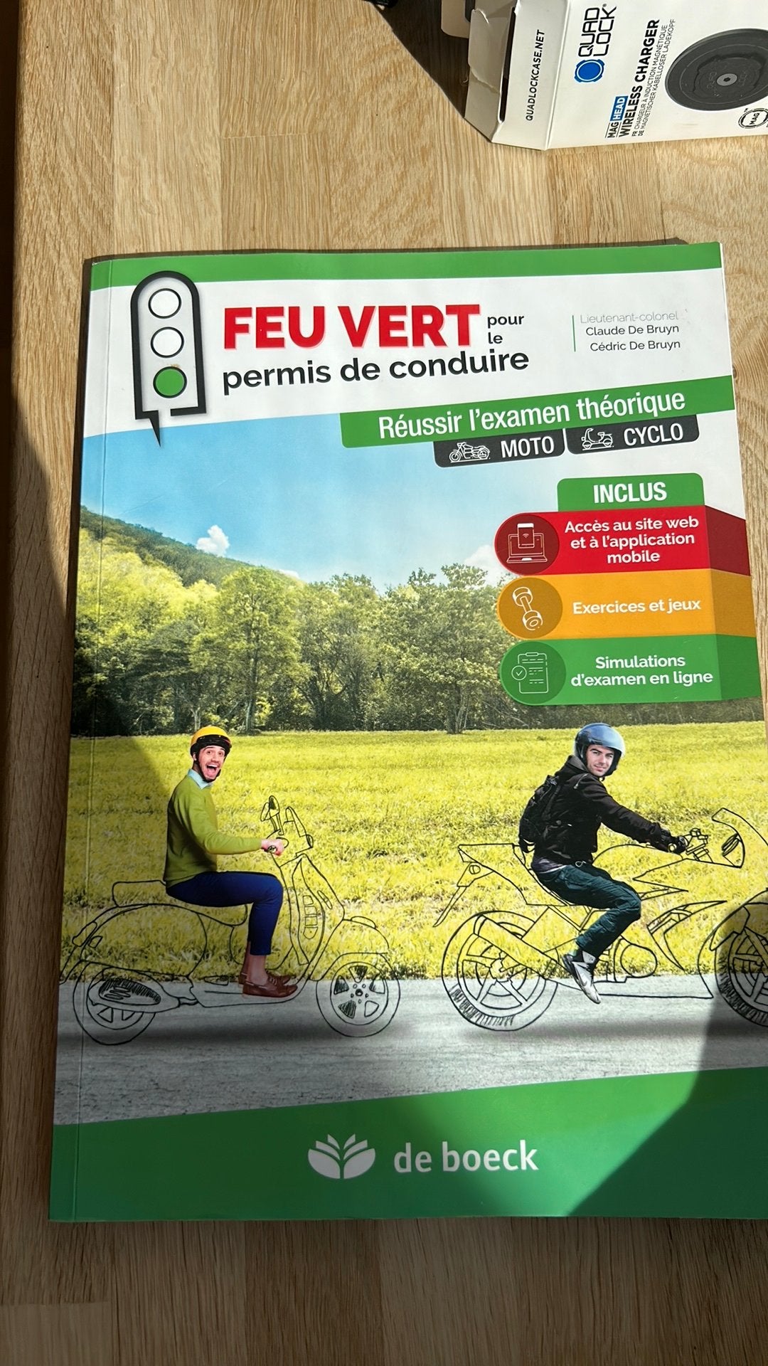 Feu vert permis de conduire theorique moto et cyclo, Livres, Motos, Enlèvement, Comme neuf