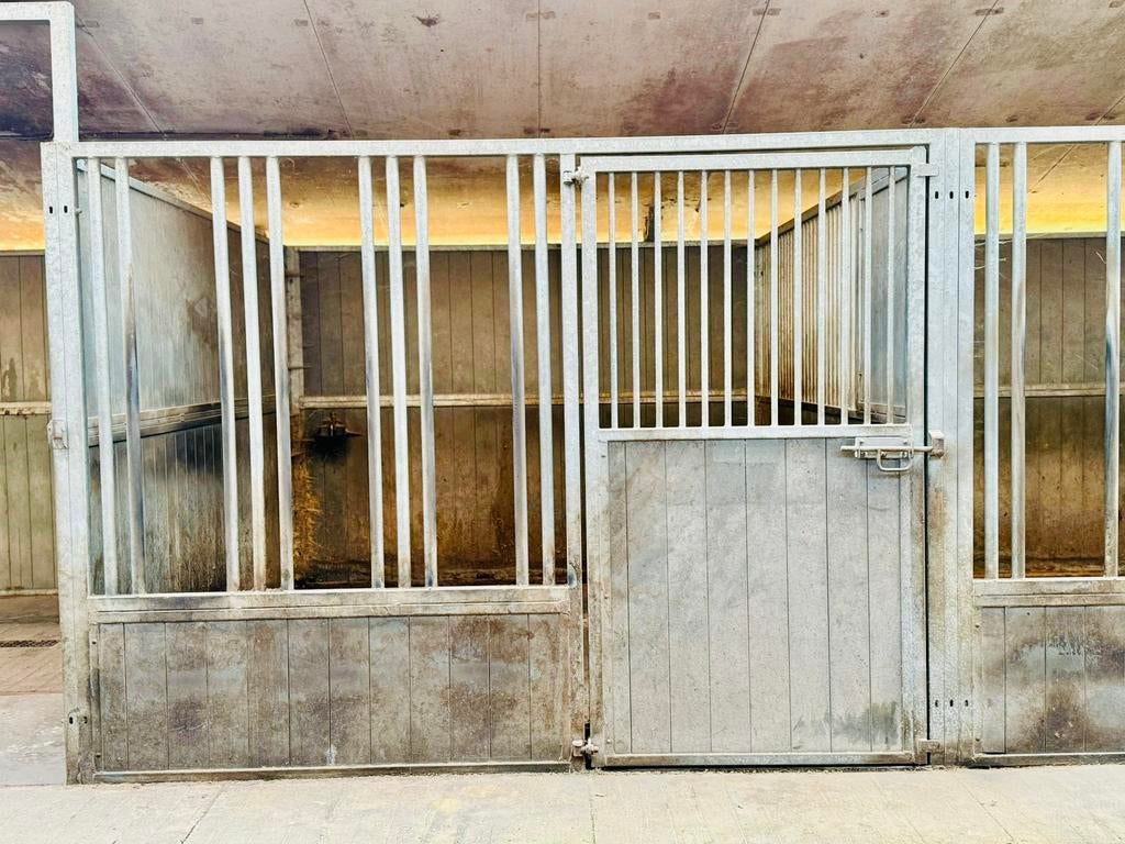 Paarden boxen, Animaux & Accessoires, Box & Pâturages, Élevage