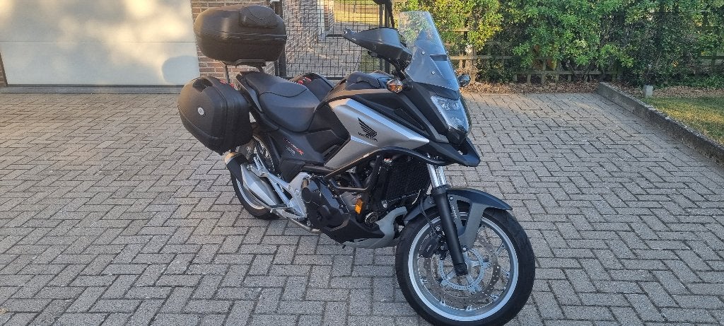 Honda NC 750 Model XA - Comme NEUVE ! - 2795 KM !, Motos, Entreprise, Plus de 35 kW, 2 cylindres, Neuf