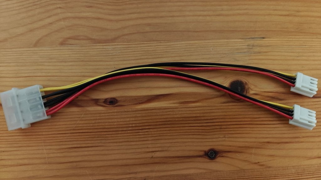 Molex female naar 2x floppy PSU male kabel, Ophalen of Verzenden