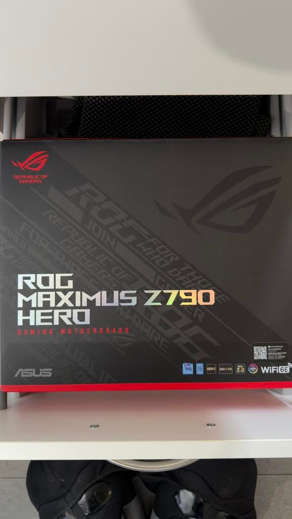 Asus Rog Maxiums Z790 Hero (avec garantie), Enlèvement ou Envoi, Comme neuf, Intel, DDR5